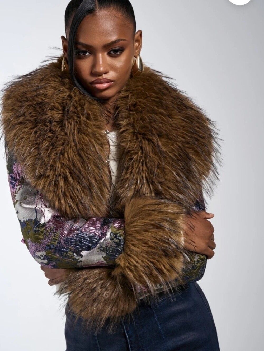 AKIRA Brown Faux Fur Trimmed Teddy Jacket with Patterned Body Sz L